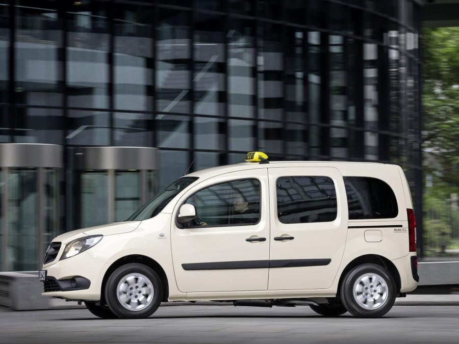  Mercedes-Benz Citan Taxi 2013 года  (фото 3 из 6)